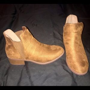 Brown ankle boots